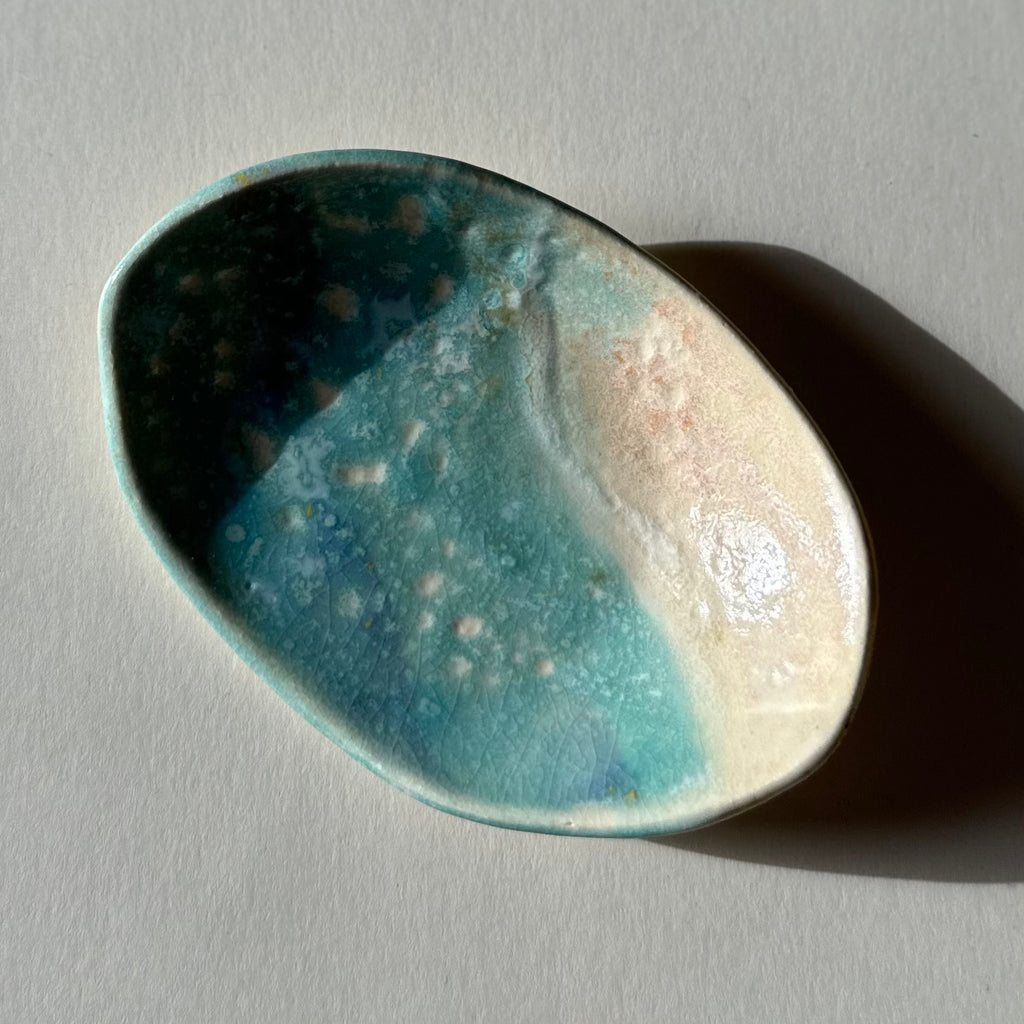 Bali Handshaped Small Dish No 2